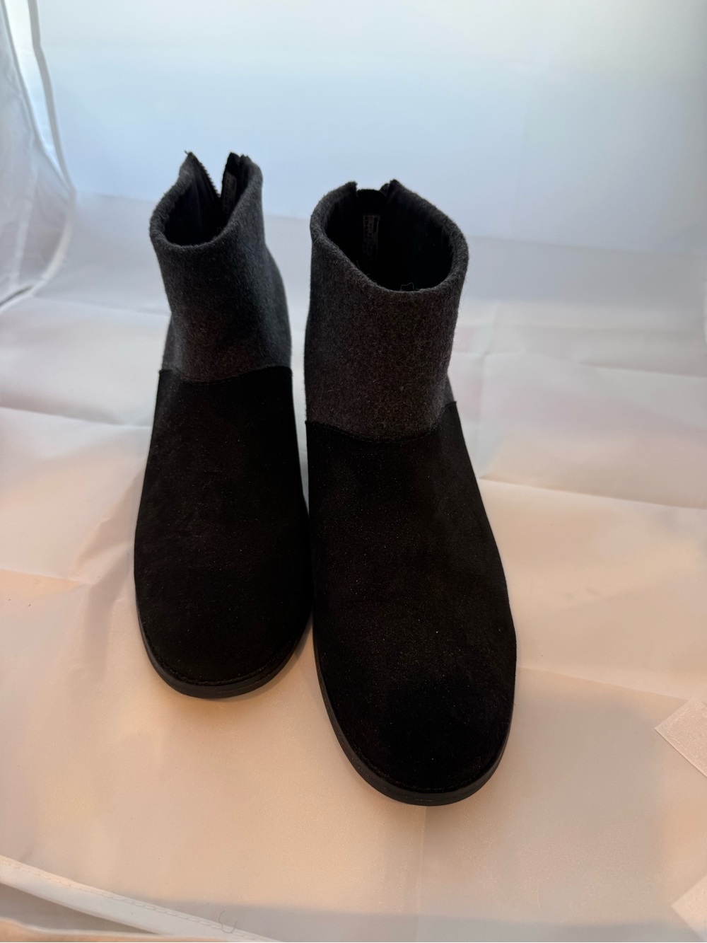Toms Leila Ankle Booties Black Suede Size 9 - Picture 2 of 6